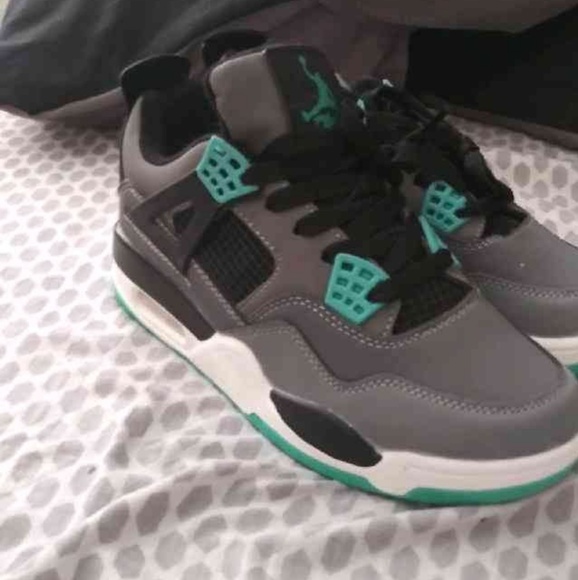 Shoes - Picture 1 of 1